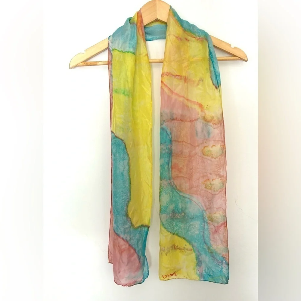 Bassy Silk scarf pattern printed  multicolour floral print